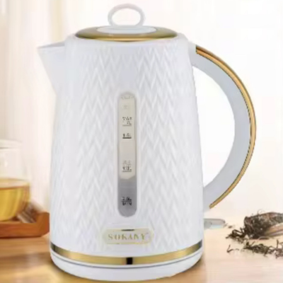 Bouilloire-électrique-utilisation-sûre-cuisine