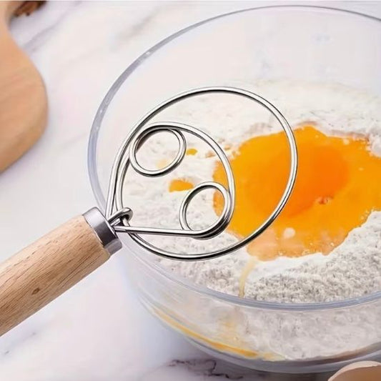 Fouet  accessoire indispensable pour amateurs de boulangerie maison