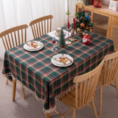 Nappe-de-table-bords-finis-avec-des-glands-motif-à-formes-géométriques