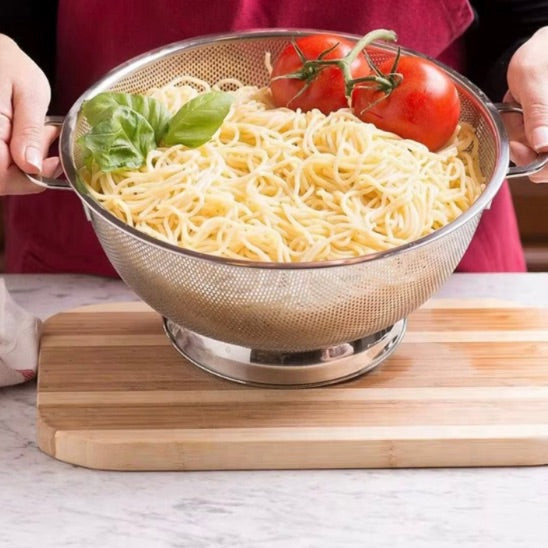 passoire inox bord supérieur renforcé apporte solidité et stabilité