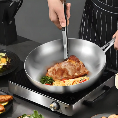 Poele-inox-répartition-homogène-toutes-sources-chaleur-cuisson-précise-dorée-savoureuse