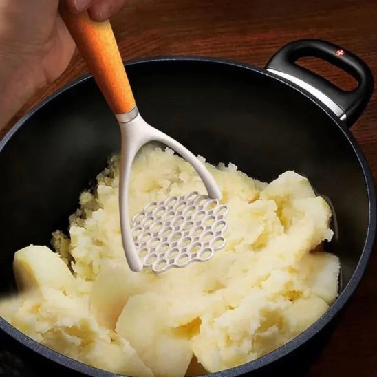 Presse purée manuel pour légumes cuits ail et avocat