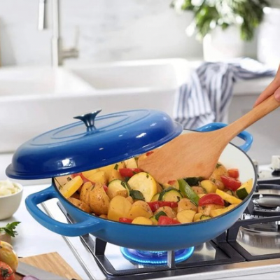 Sauteuse-en-fonte-bleu-revêtement-nature-compagnie-fidèle