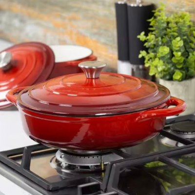 Sauteuse-en-fonte-naturelle-design-intemporel-gaz-électrique-induction-four