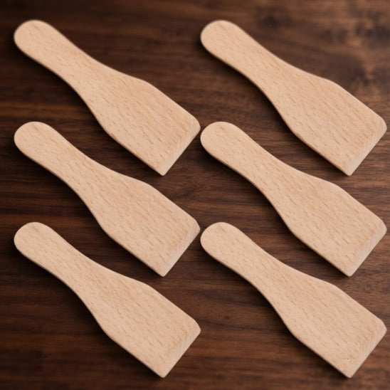 Spatule à raclette en bois naturel 