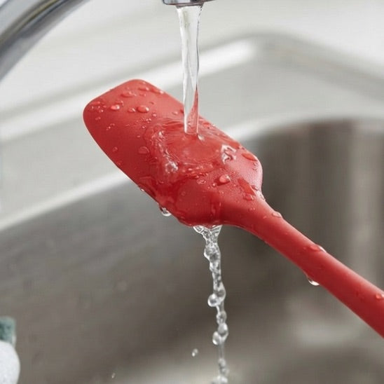 Spatule cuisine compatible lave-vaisselle  forme incurvée 