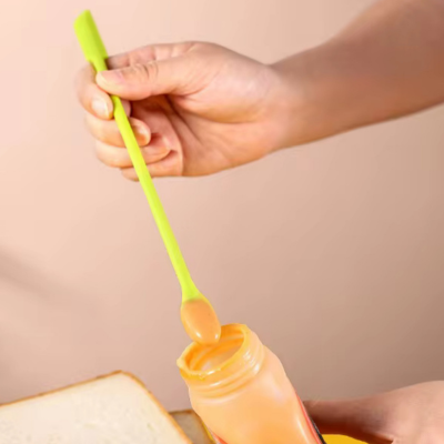 Spatule-cuisine-tête-maquillage