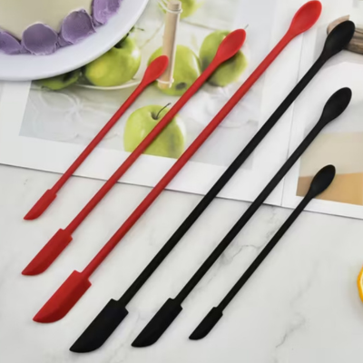 Spatule-cuisine-pour-bouteille