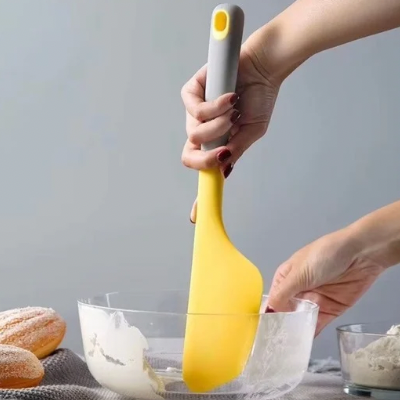 Spatule-jaune-cuisine-sans-gaspillage