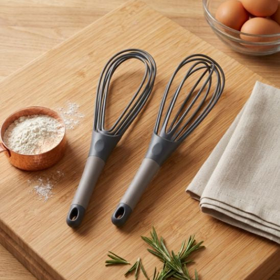 fouet gris foncé/gris clair design poignée ergonomique