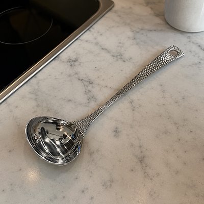 Louche service des soupes, potages, bouillons, sauces et autres préparations liquides