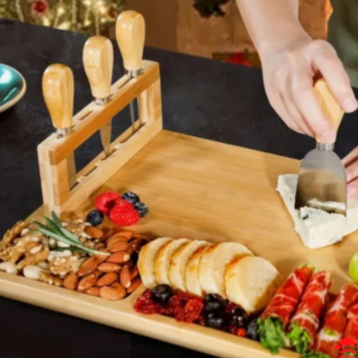 Plateau-fromage-charcuterie-rigole-amovible-porte couteaux 