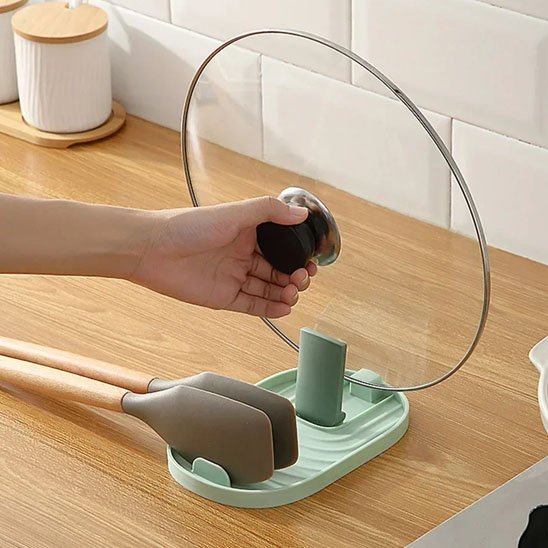 Repose cuillère​ spatule couvercle posé                                                     