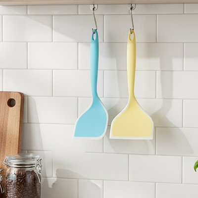 Spatule l'œillet de suspension permet un rangement intelligent